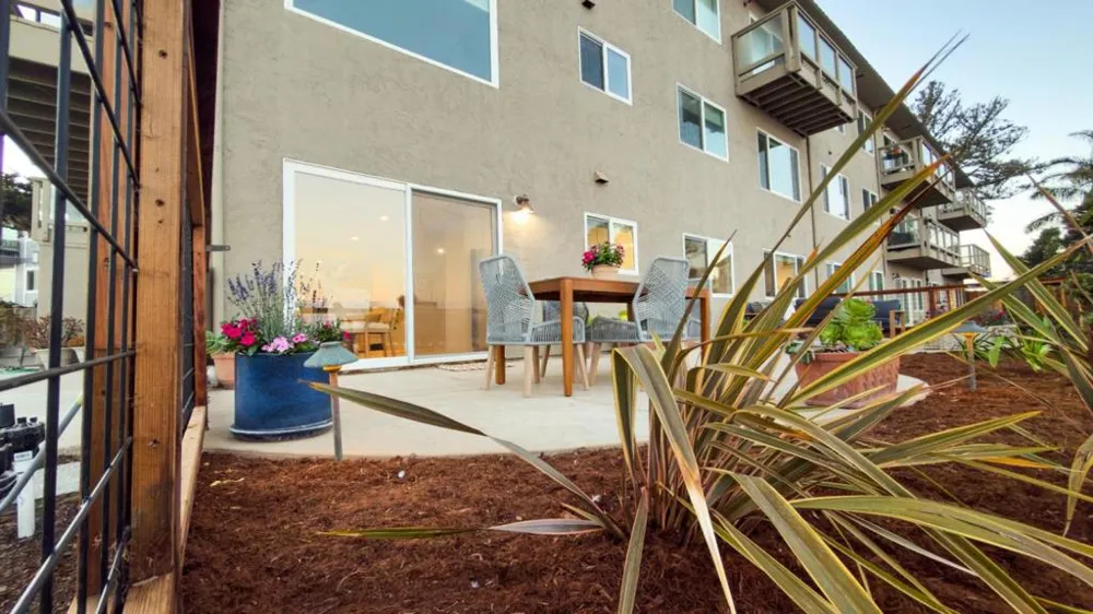 4820 Opal Cliff Drive #103 Capitola, CA 95010