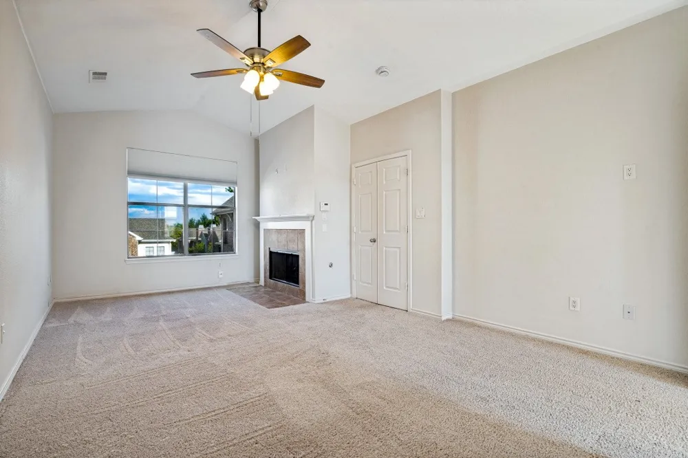 2016 Azure Pointe Drive Richardson, TX 75080