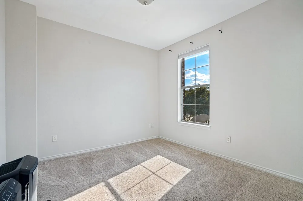 2016 Azure Pointe Drive Richardson, TX 75080