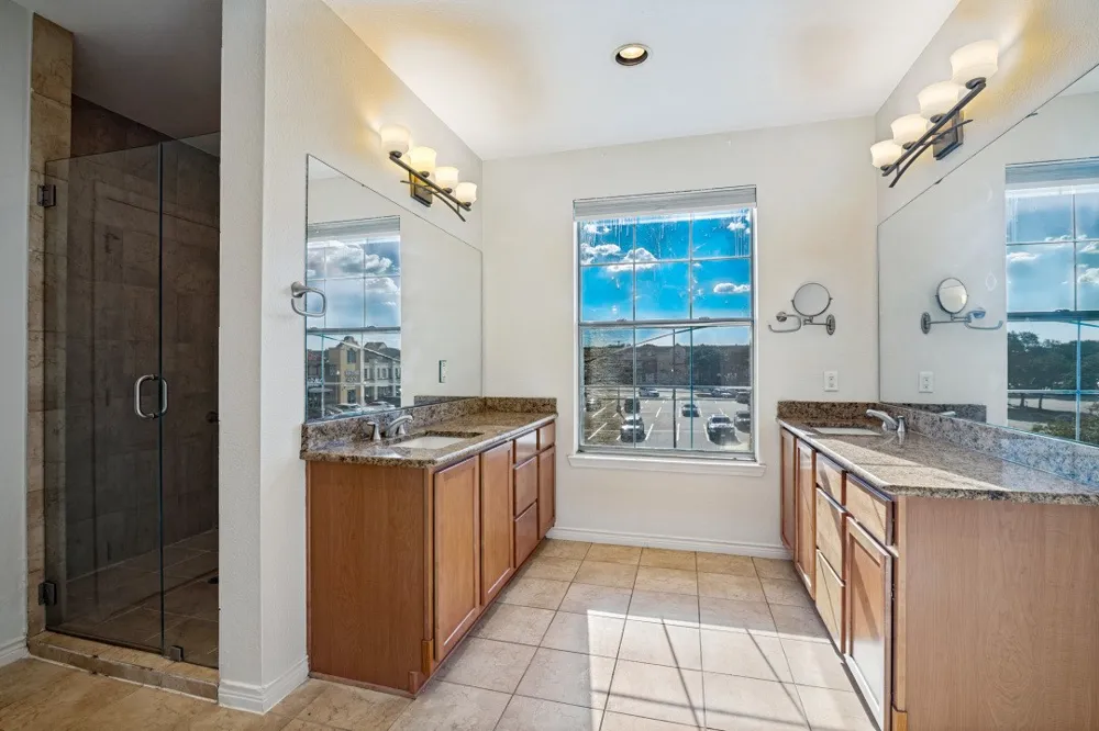 2016 Azure Pointe Drive Richardson, TX 75080