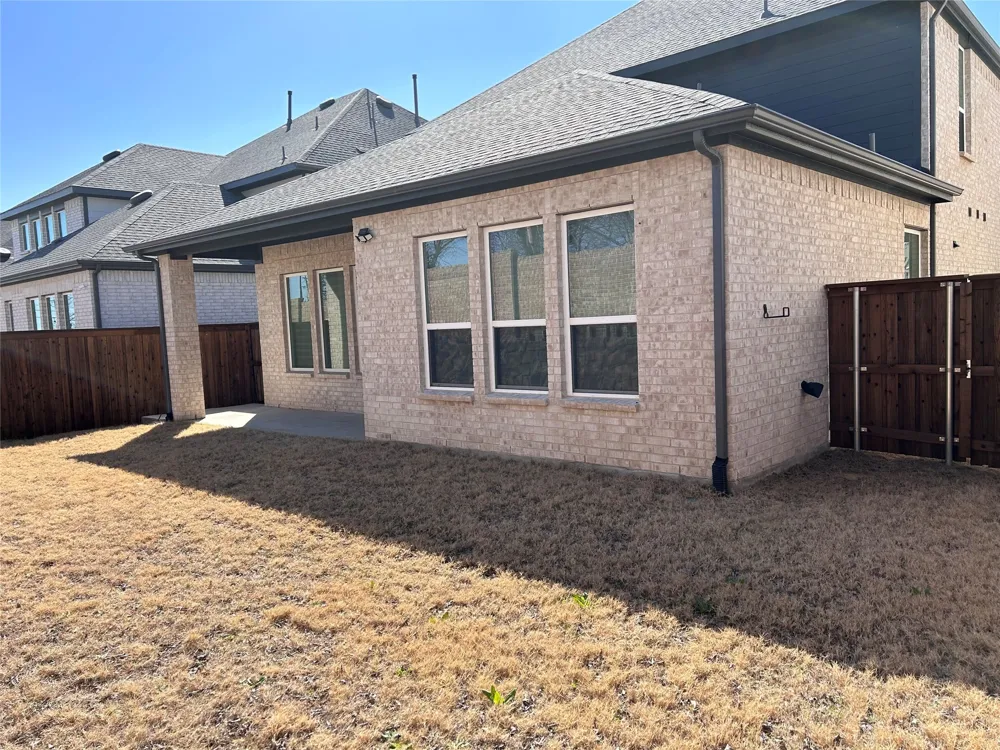 2712 Rolling Meadow Road Celina, TX 75009