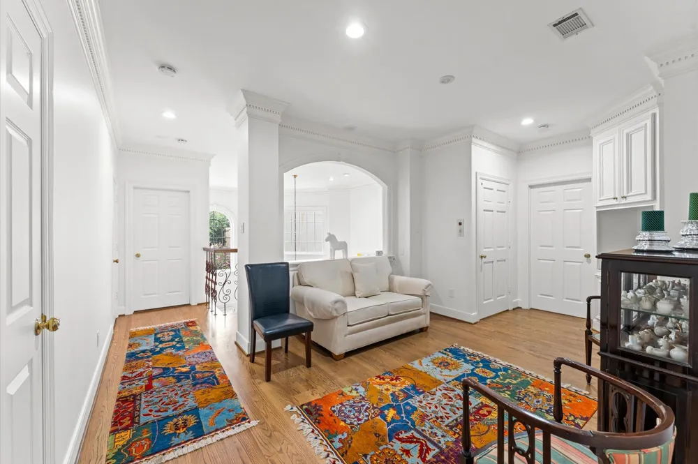 2222 Nantucket Drive #B Houston, TX 77057