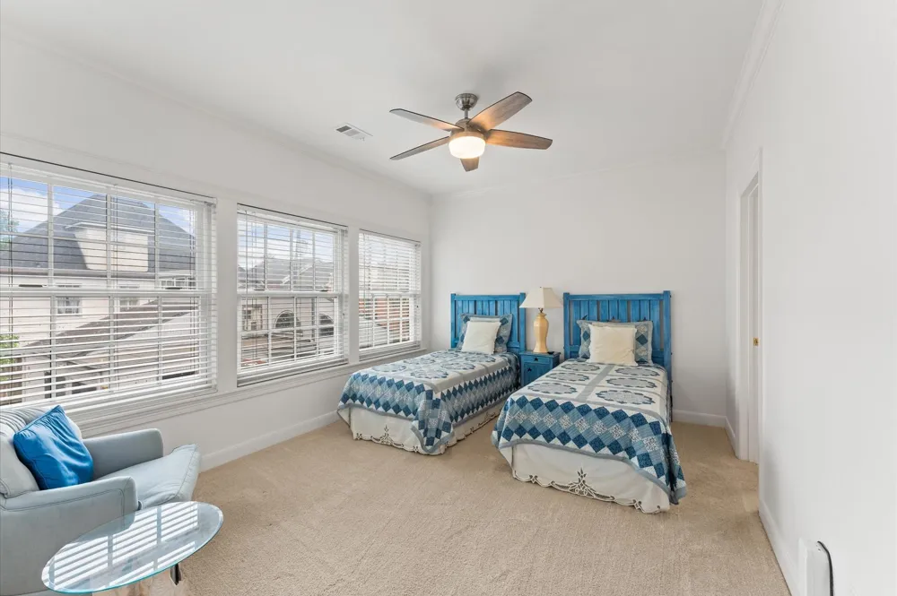 2222 Nantucket Drive #B Houston, TX 77057