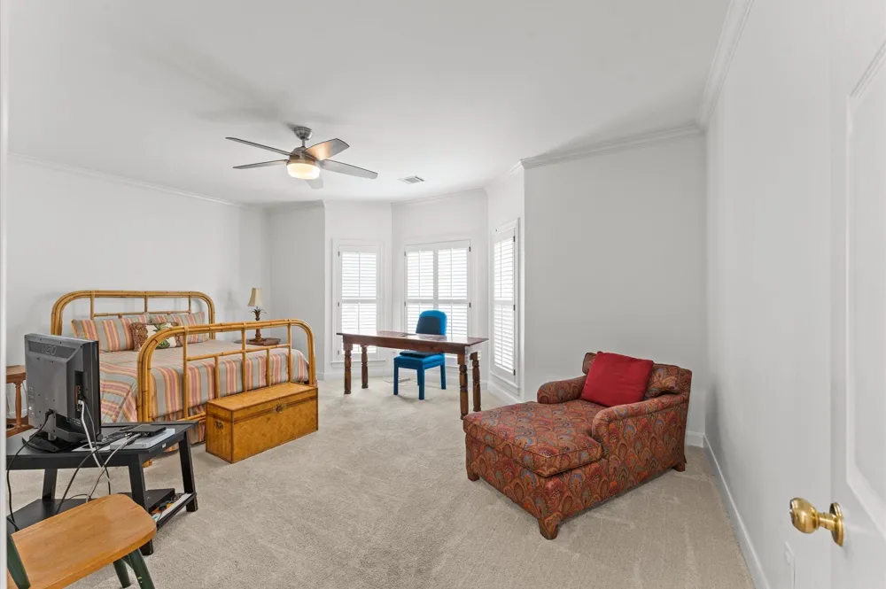 2222 Nantucket Drive #B Houston, TX 77057