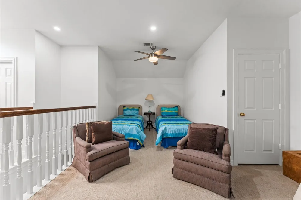 2222 Nantucket Drive #B Houston, TX 77057