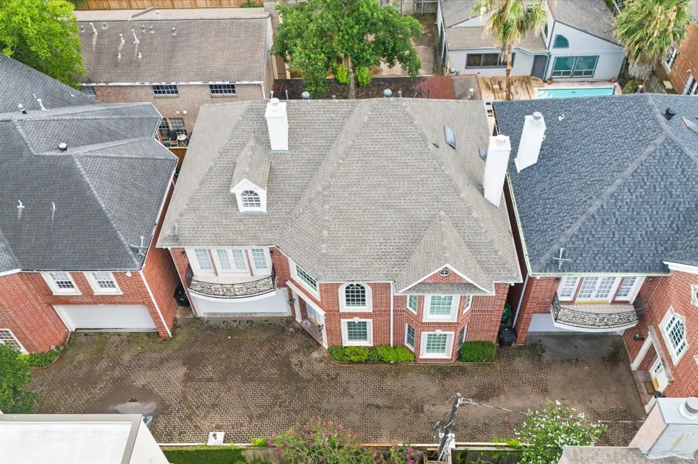 2222 Nantucket Drive #B Houston, TX 77057