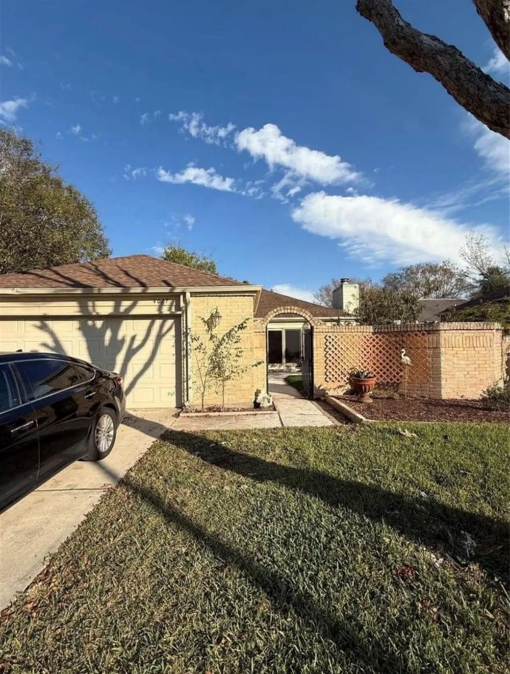 4027 Summit Valley Drive Houston, TX 77082