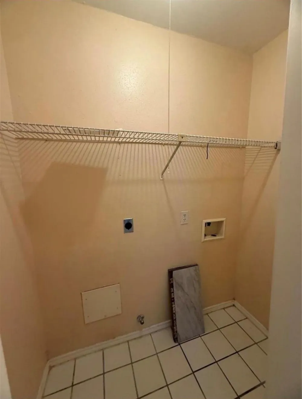 4027 Summit Valley Drive Houston, TX 77082