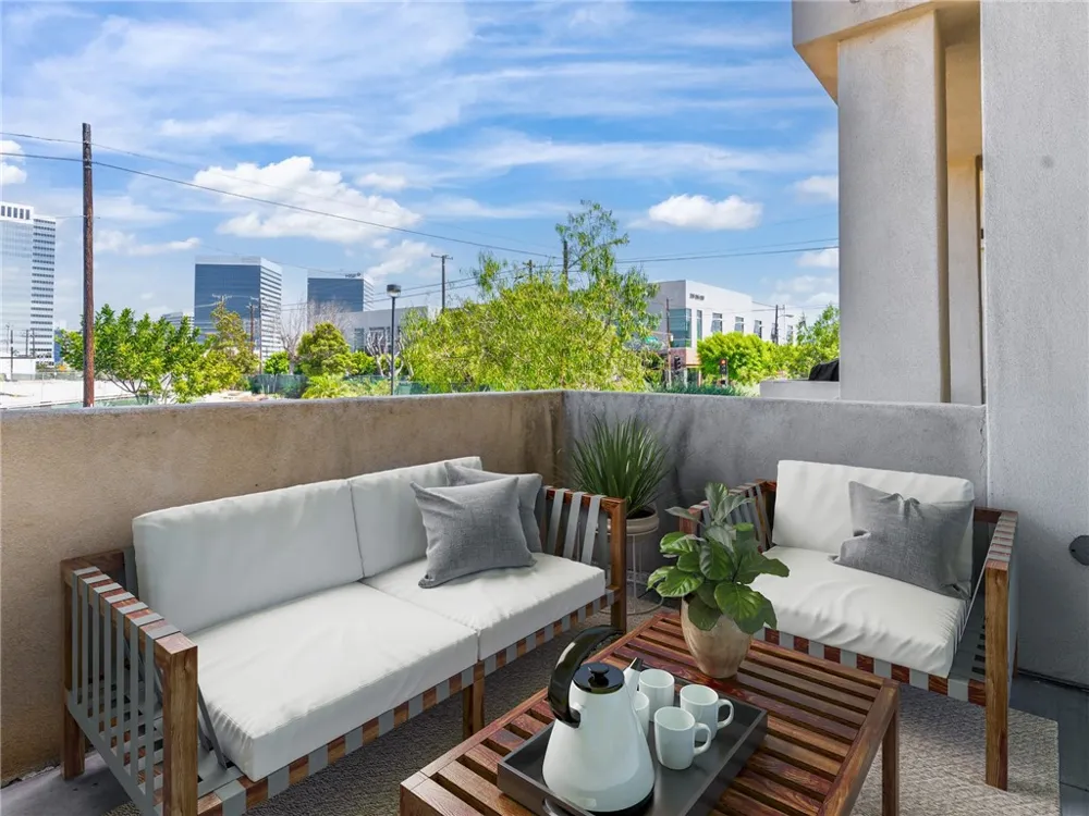 301 Kansas #C El Segundo, CA 90245