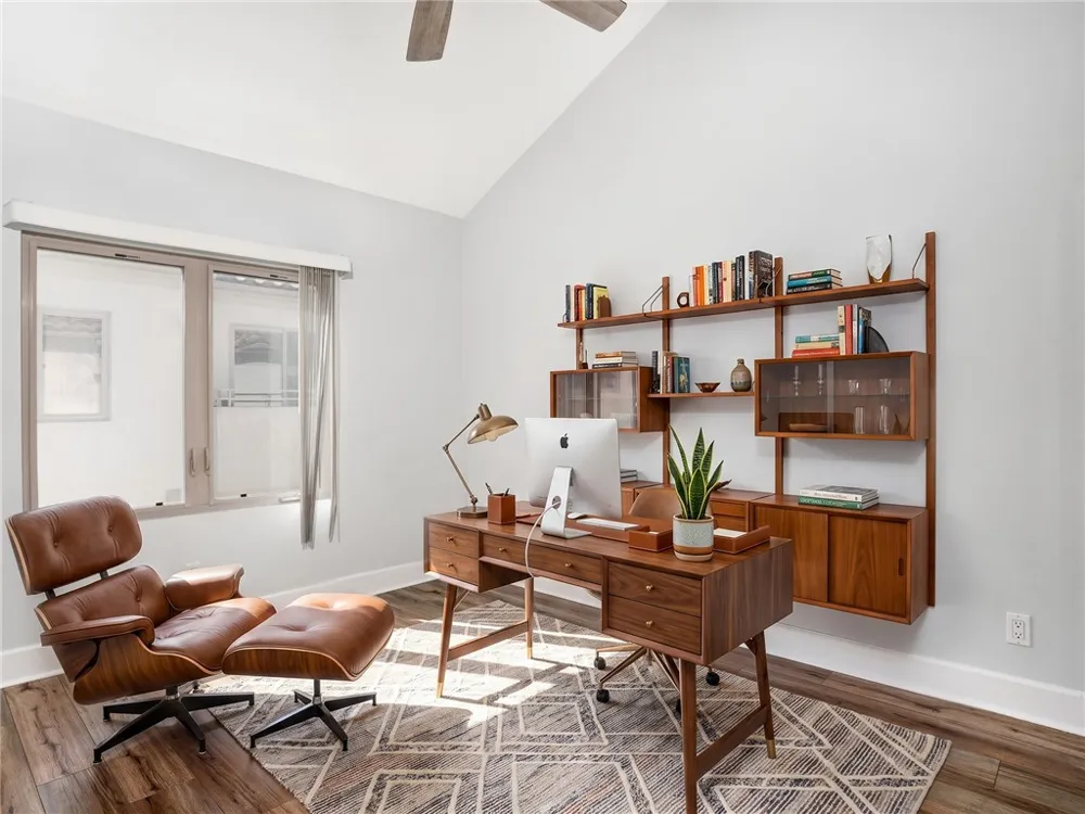 301 Kansas #C El Segundo, CA 90245
