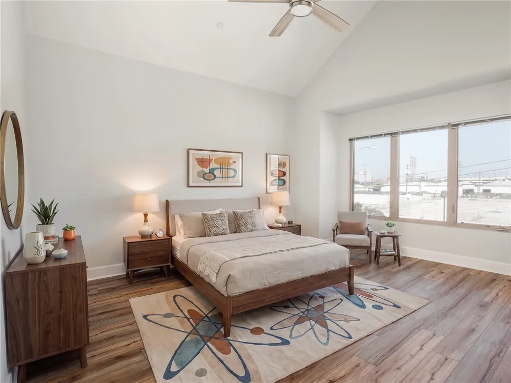 301 Kansas #C El Segundo, CA 90245