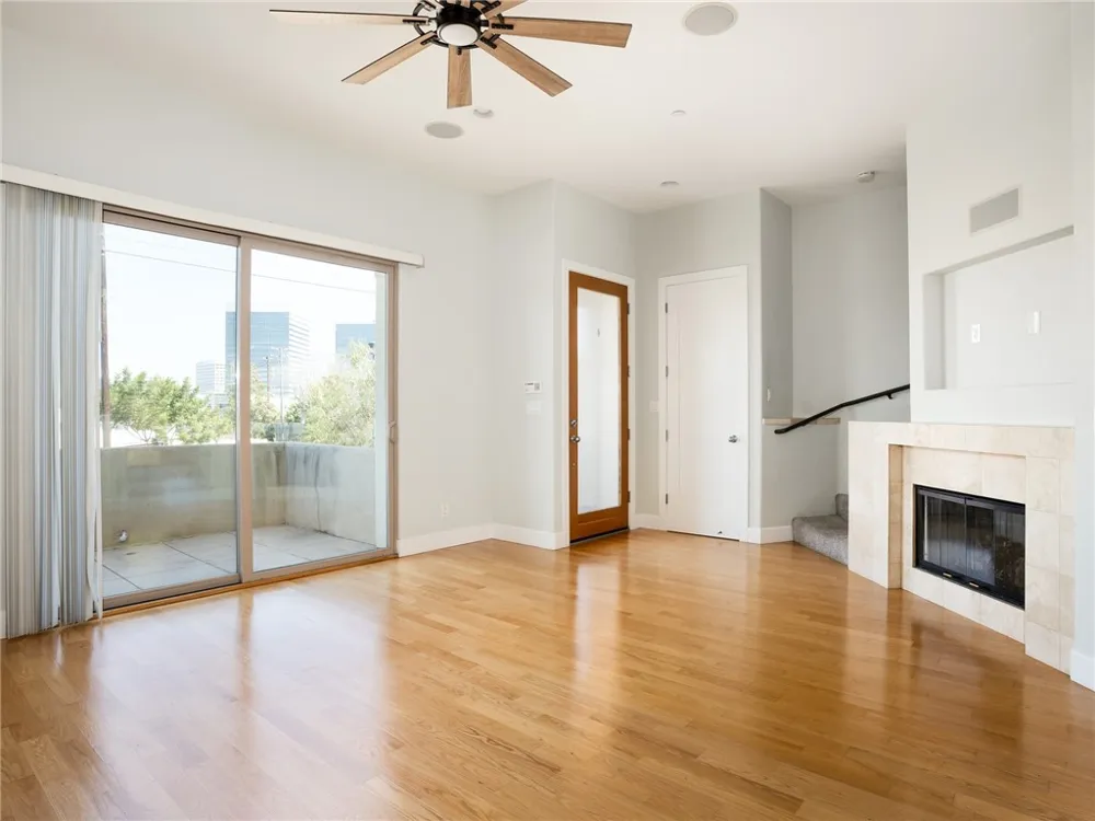 301 Kansas #C El Segundo, CA 90245
