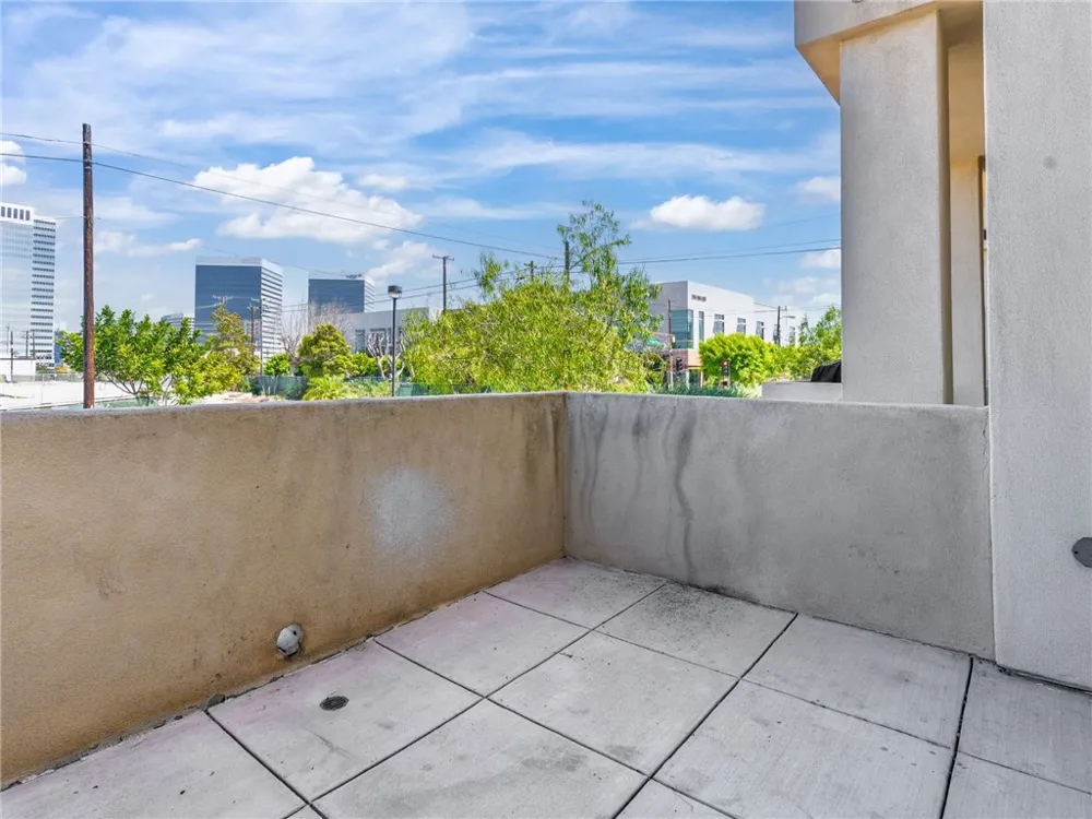 301 Kansas #C El Segundo, CA 90245