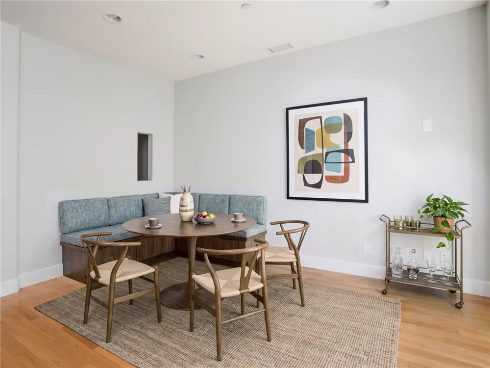 301 Kansas #C El Segundo, CA 90245