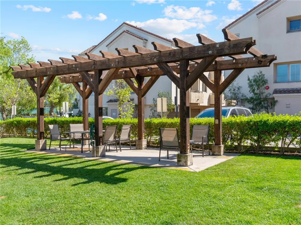 301 Kansas #C El Segundo, CA 90245