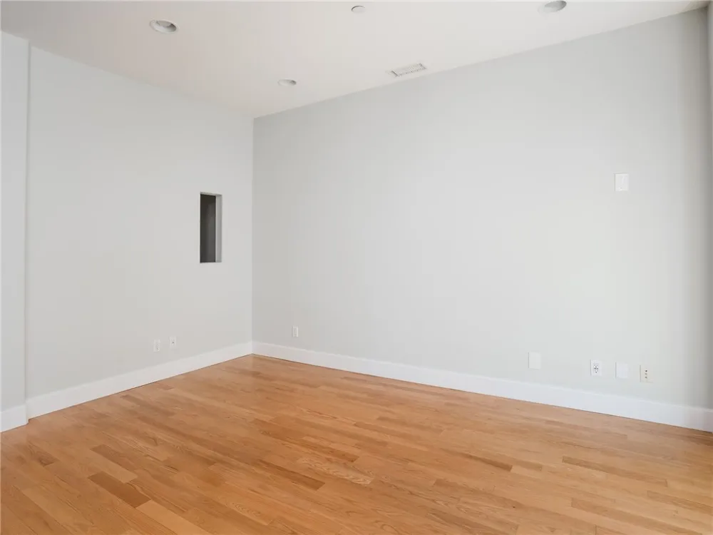 301 Kansas #C El Segundo, CA 90245
