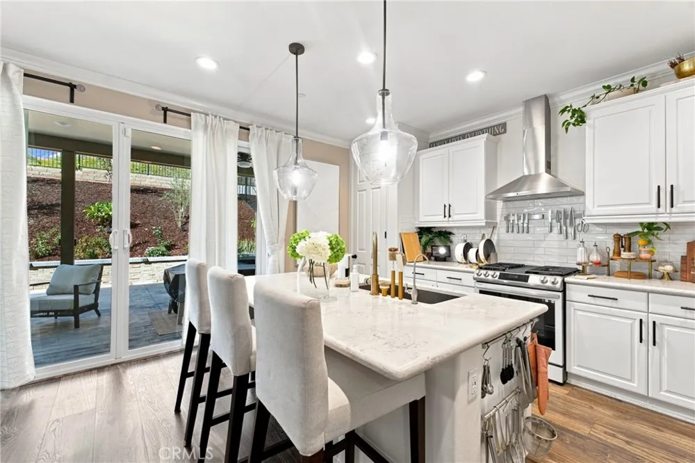 11698 Starlily Court Corona, CA 92883