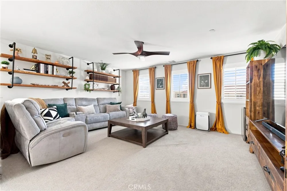 11698 Starlily Court Corona, CA 92883