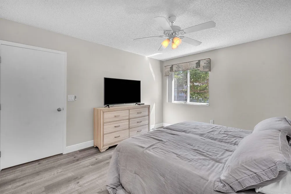 9560 Weldon Circle #J210 Tamarac, FL 33321