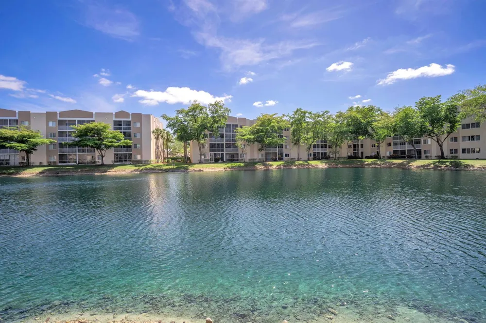 9560 Weldon Circle #J210 Tamarac, FL 33321