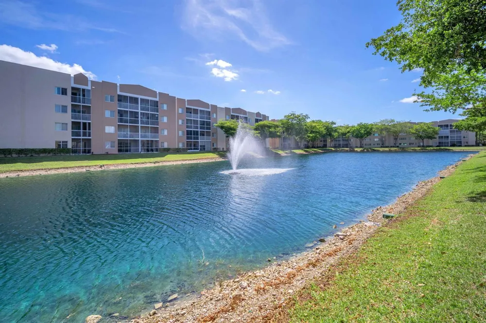 9560 Weldon Circle #J210 Tamarac, FL 33321