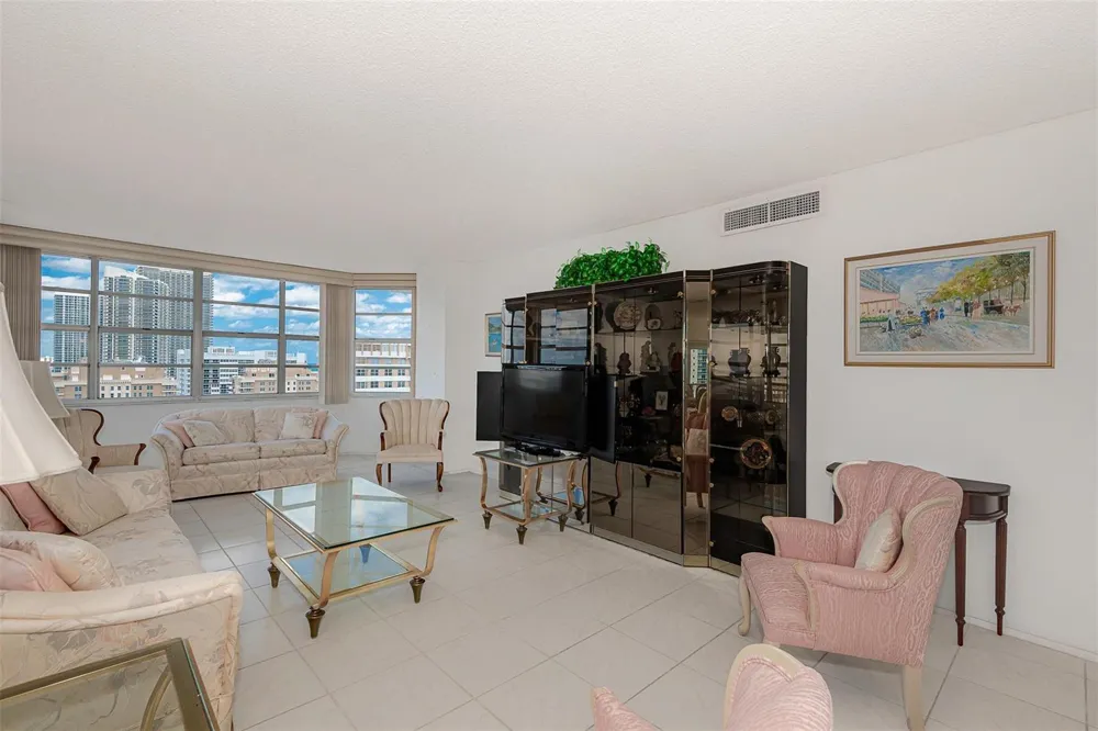 1980 S OCEAN DRIVE #22P Hallandale Beach, FL 33009