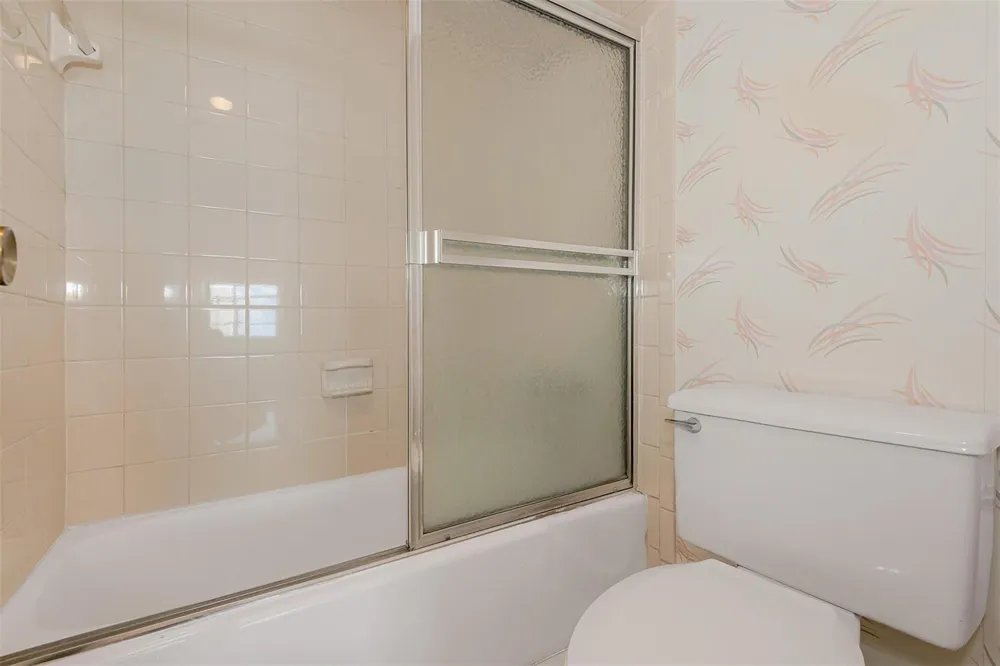 1980 S OCEAN DRIVE #22P Hallandale Beach, FL 33009