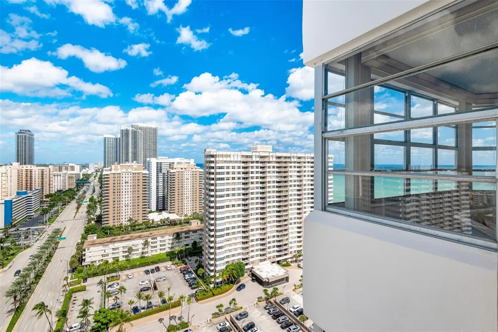 1980 S OCEAN DRIVE #22P Hallandale Beach, FL 33009