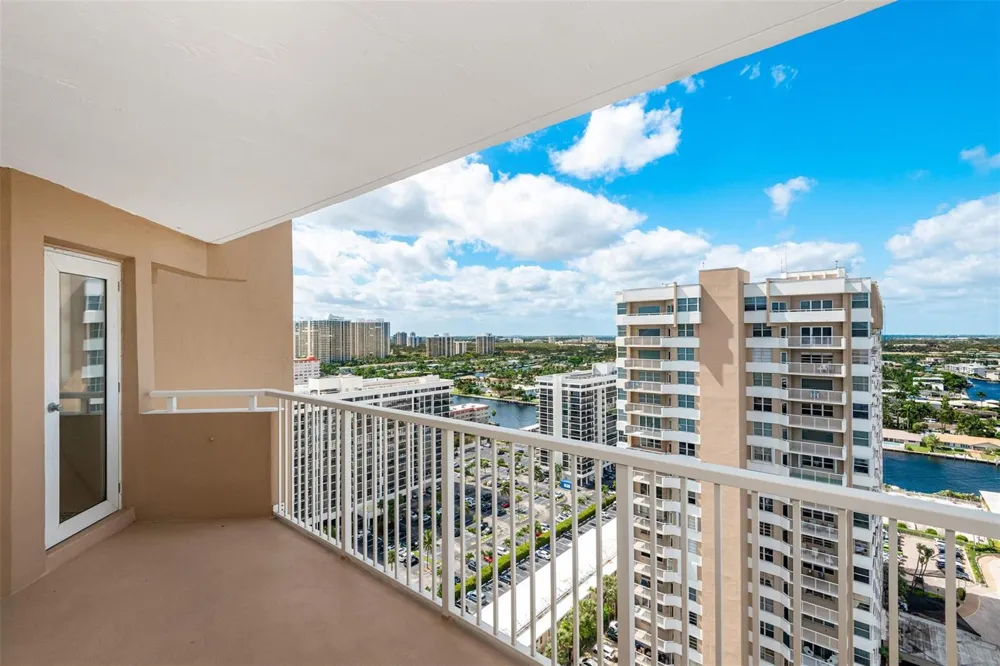 1980 S OCEAN DRIVE #22P Hallandale Beach, FL 33009
