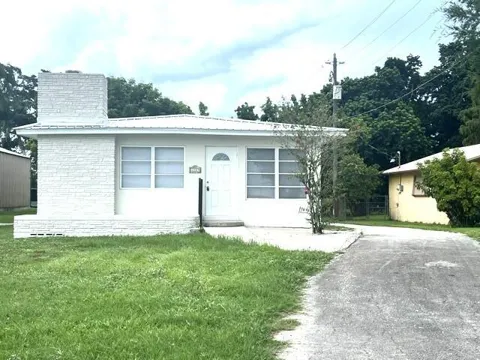 1789 Bacom Point Road