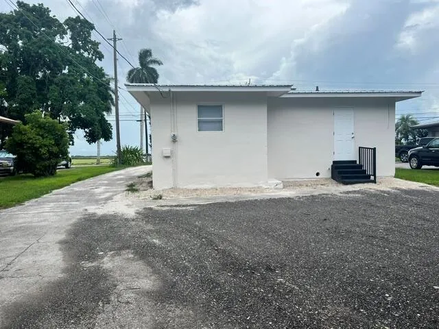 1789 Bacom Point Road Pahokee, FL 33476