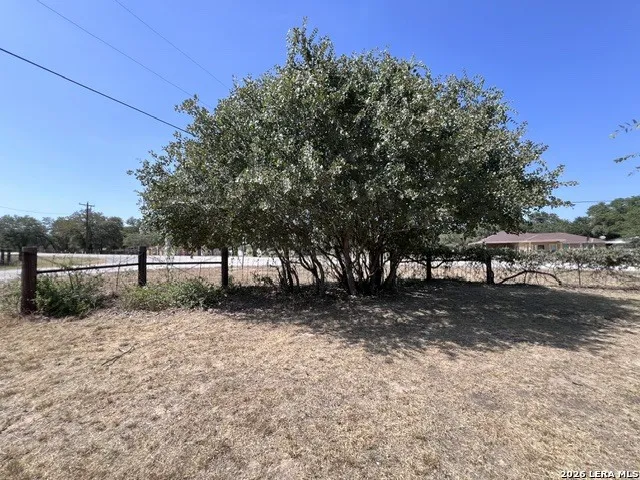 307 County Road 6875 Natalia, TX 78059