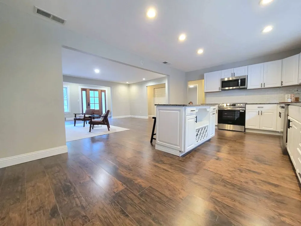 103 W Cayuga Drive Athens, TX 75751