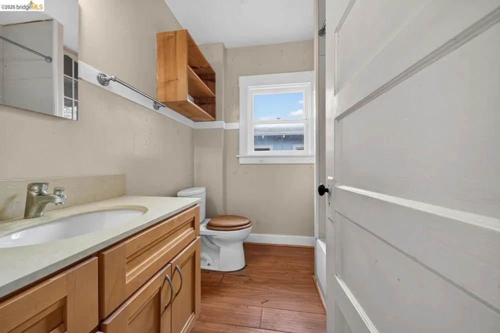 1645 9th Berkeley, CA 94710