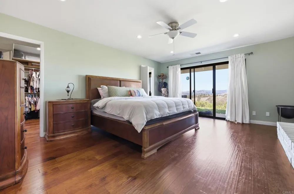 15349 Highland Valley Road Escondido, CA 92025