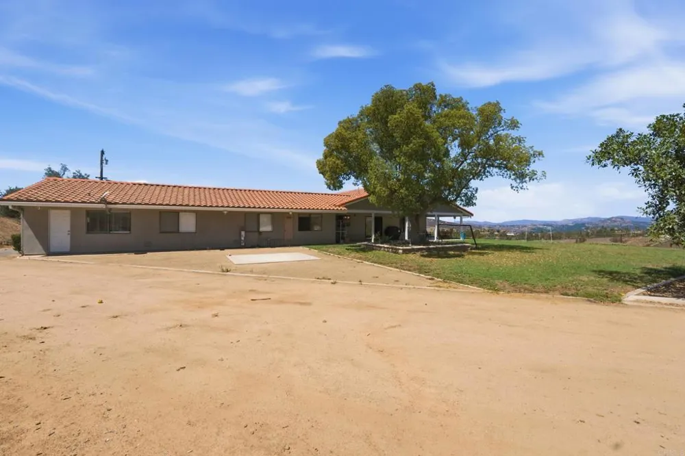 15349 Highland Valley Road Escondido, CA 92025