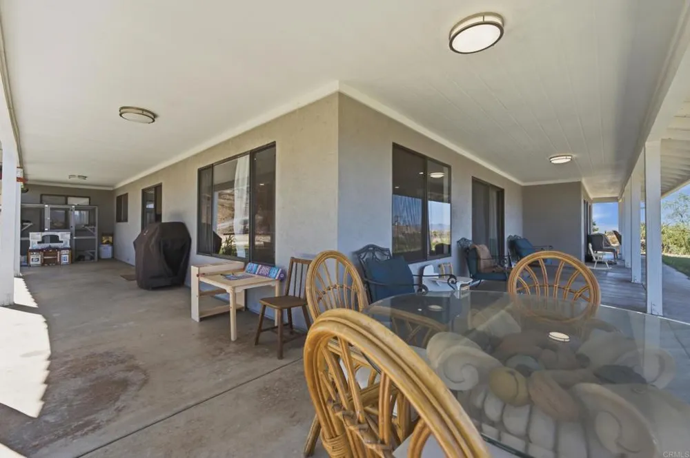 15349 Highland Valley Road Escondido, CA 92025