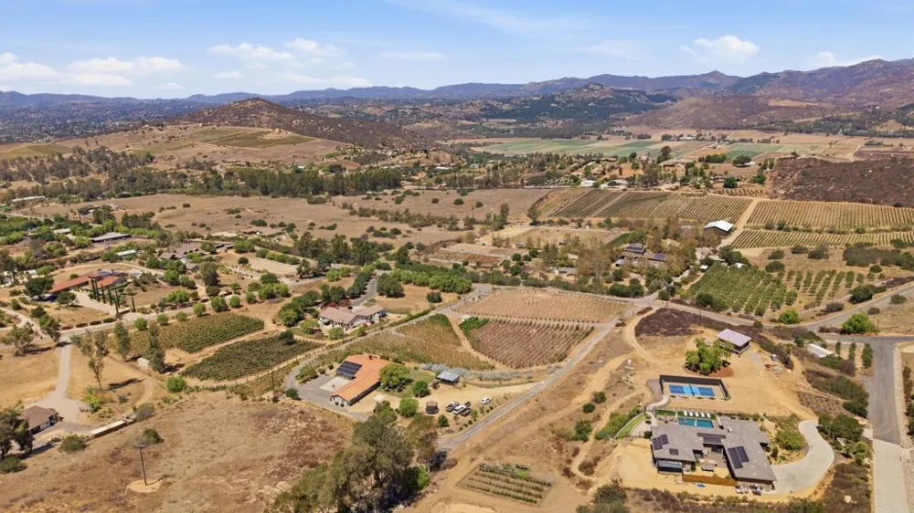 15349 Highland Valley Road Escondido, CA 92025