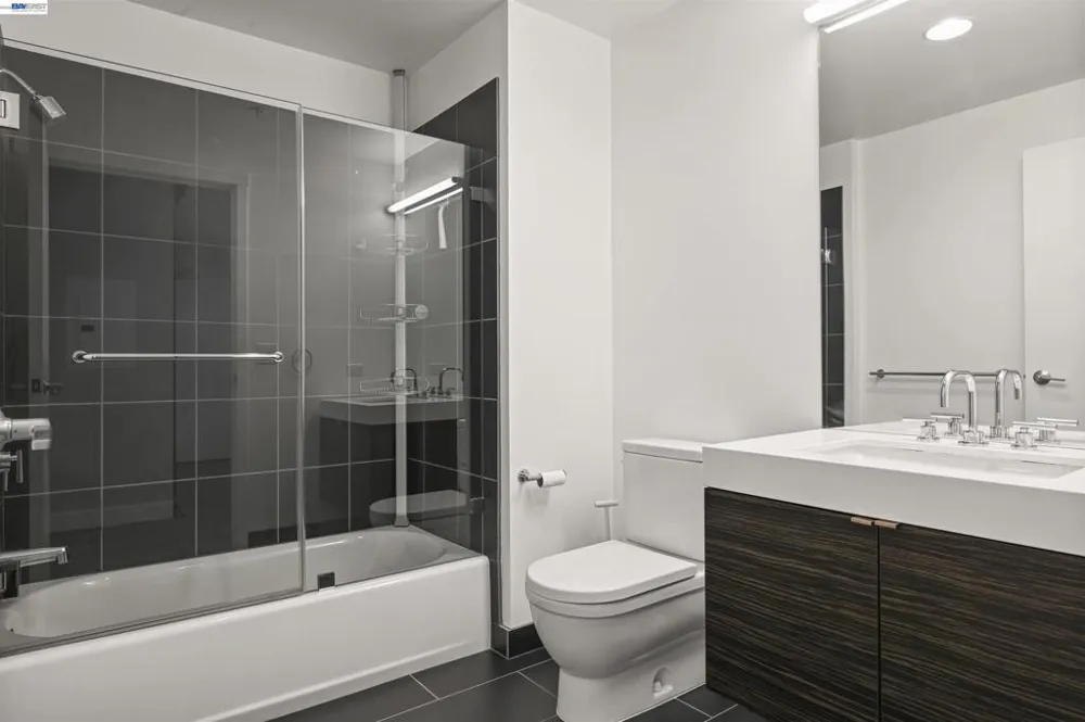 1688 Pine St #W506 San Francisco, CA 94109