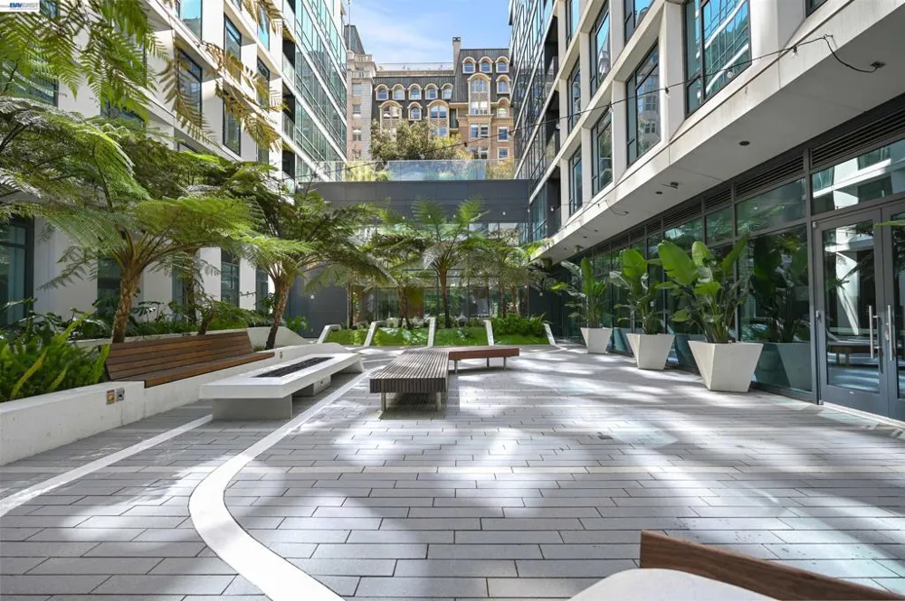 1688 Pine St #W506 San Francisco, CA 94109