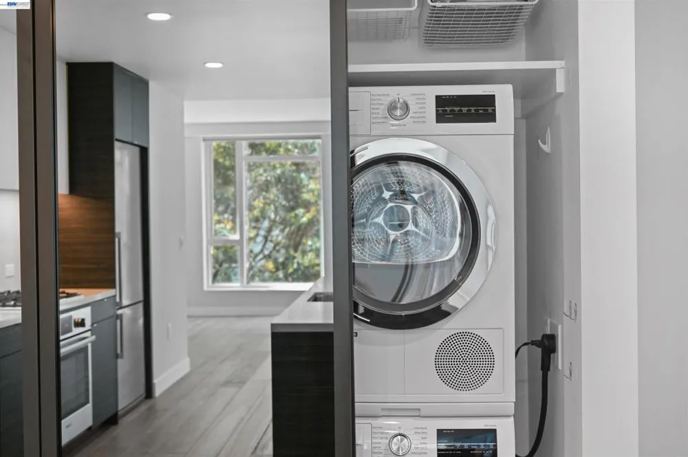 1688 Pine St #W506 San Francisco, CA 94109