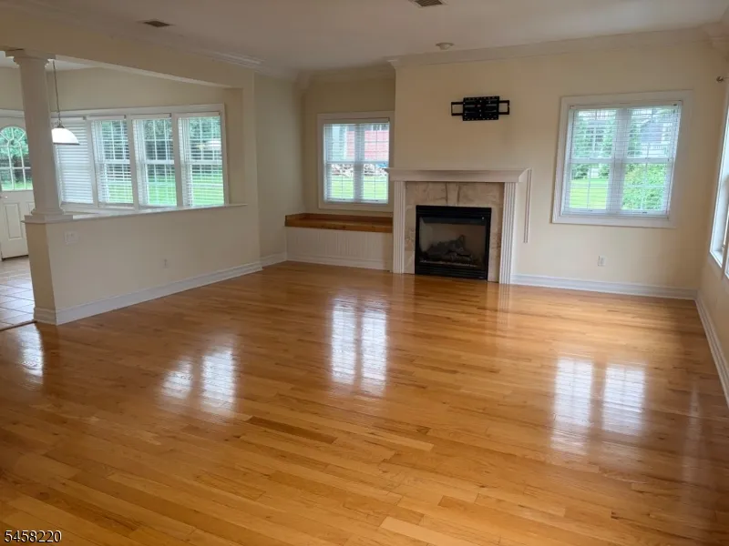 13 Springbrook Trl Sparta, NJ 07871