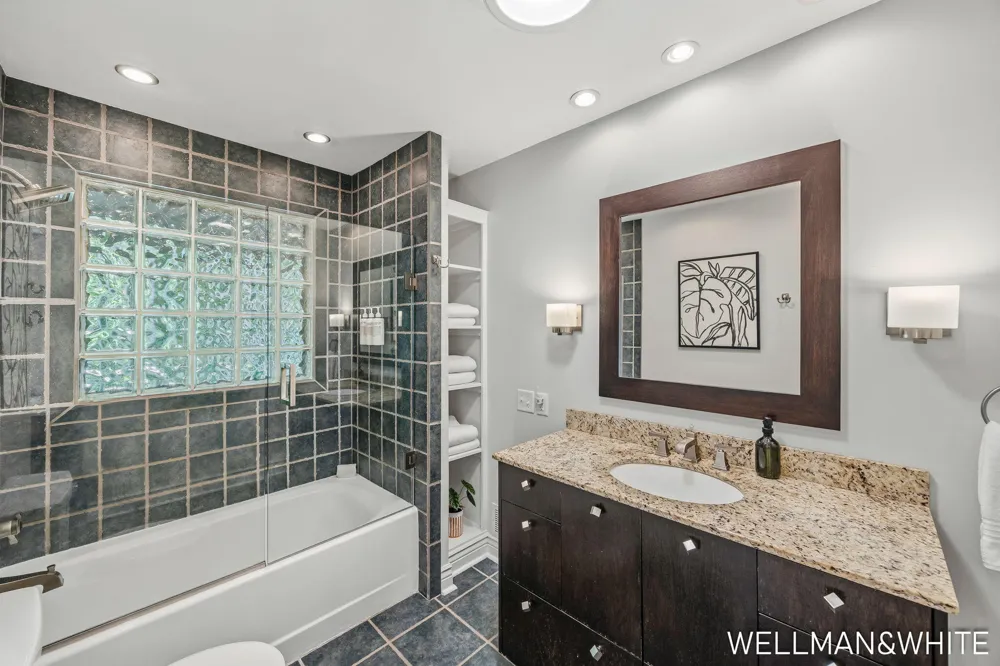 2675 Chestnut Lane Fennville, MI 49408