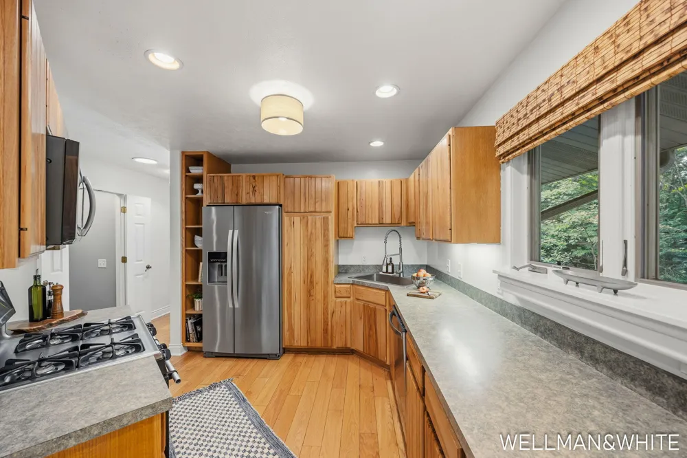 2675 Chestnut Lane Fennville, MI 49408