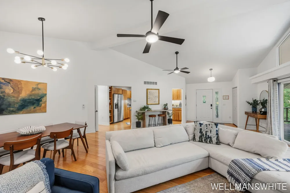 2675 Chestnut Lane Fennville, MI 49408