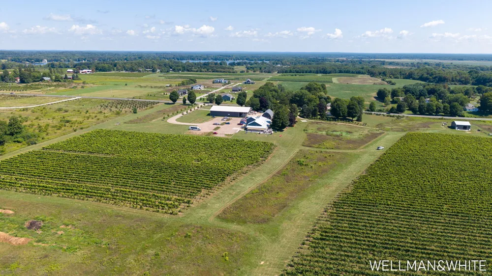 2675 Chestnut Lane Fennville, MI 49408