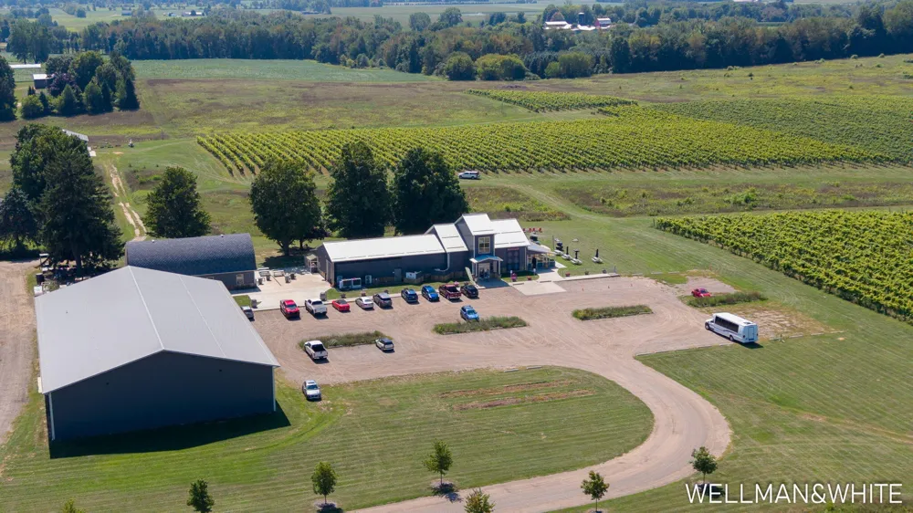 2675 Chestnut Lane Fennville, MI 49408