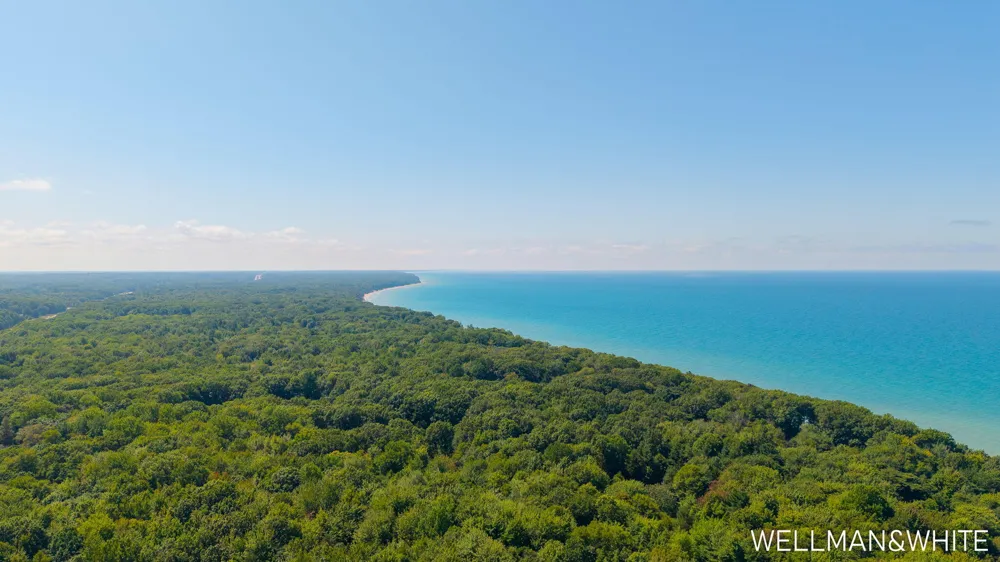 2675 Chestnut Lane Fennville, MI 49408