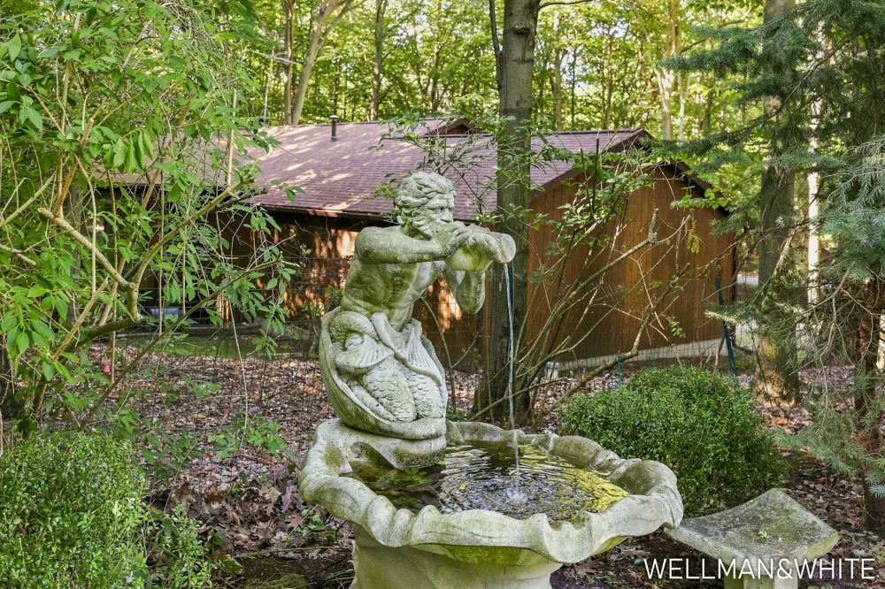 2675 Chestnut Lane Fennville, MI 49408