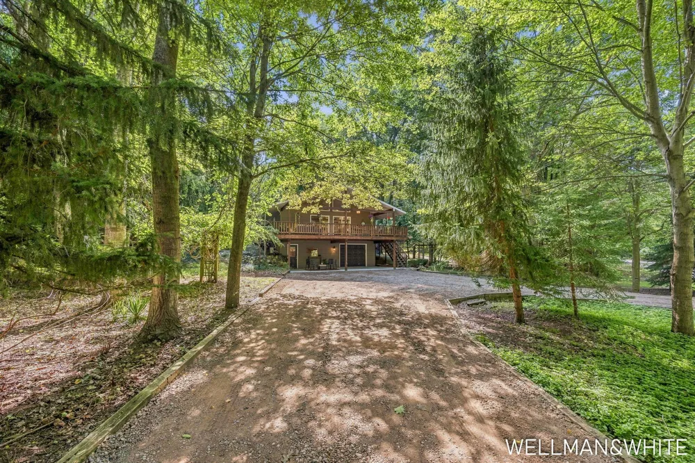 2675 Chestnut Lane Fennville, MI 49408